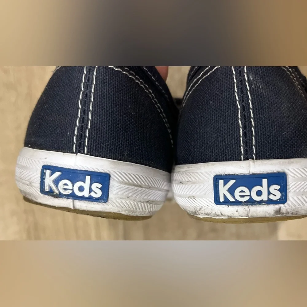 Keds 💙 champion